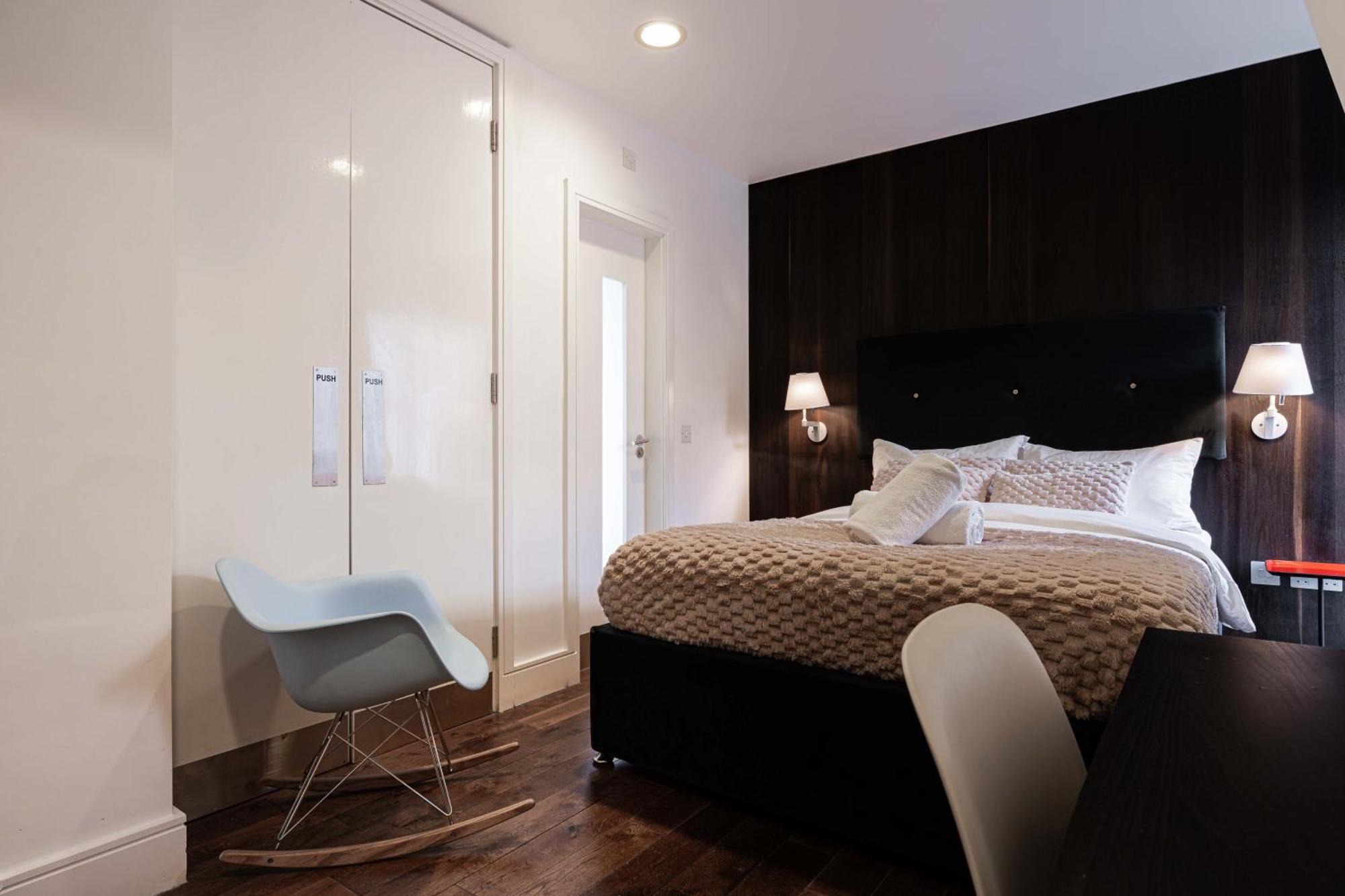 Hotel The Whitechapel Londra Esterno foto
